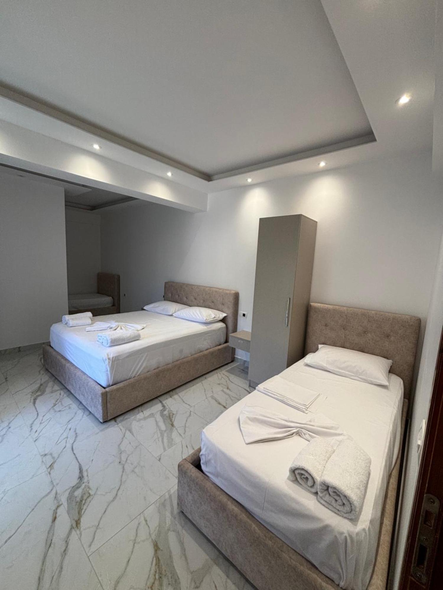 Harmony Apartments Dhërmi Esterno foto