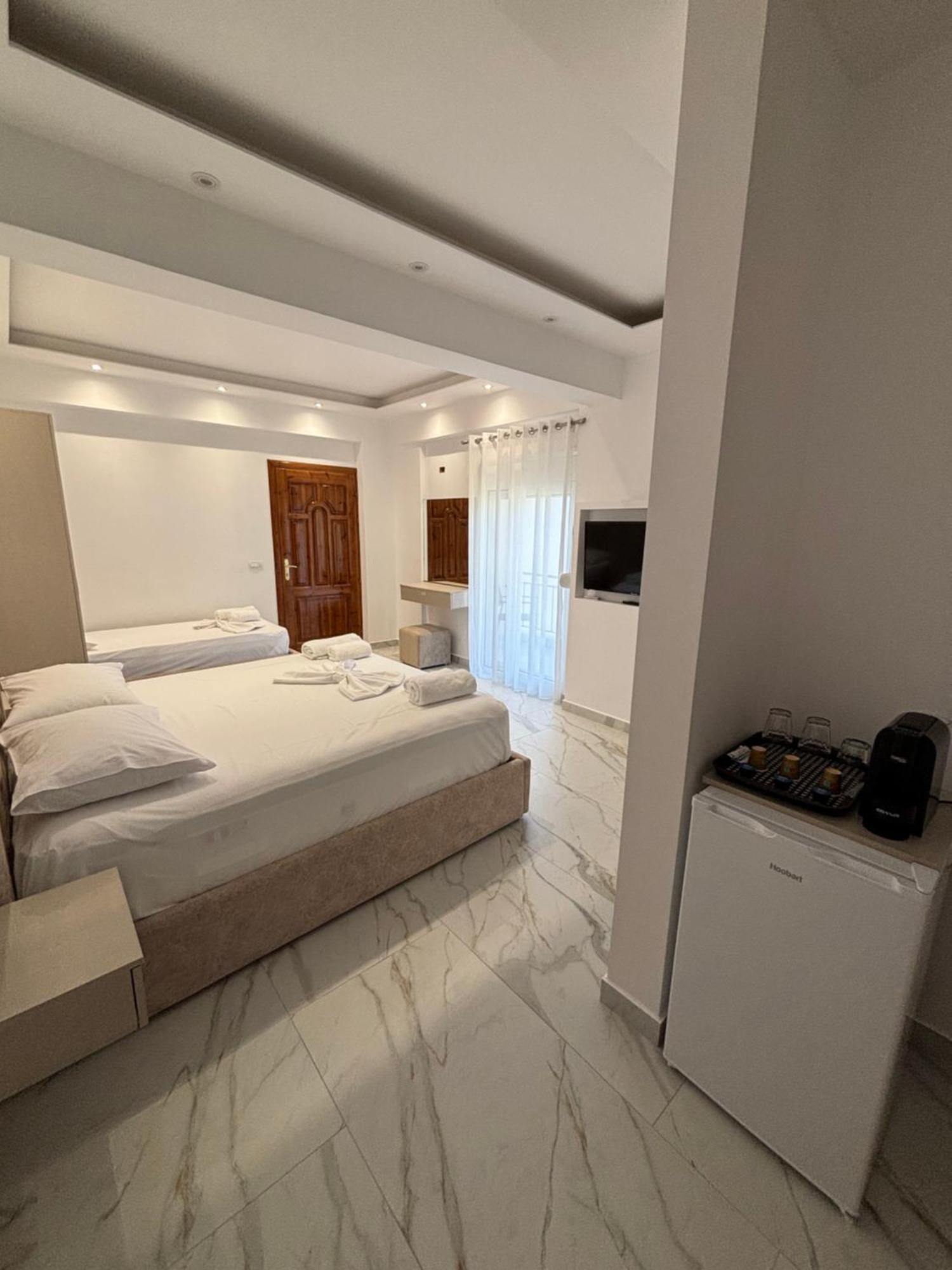 Harmony Apartments Dhërmi Esterno foto